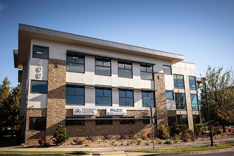 Outside view of Strubble Orthodontics Bend Oregon office building