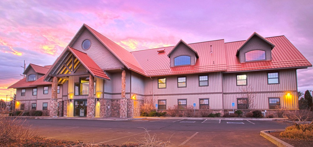 Outside view of Struble Orthodontics Redmond Oregon office